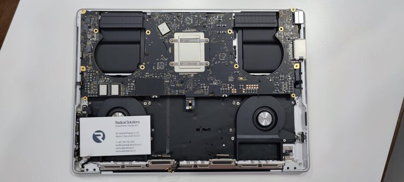 Radical Service Macbook Bucuresti – Reparatii Apple iPhone iPad Watch